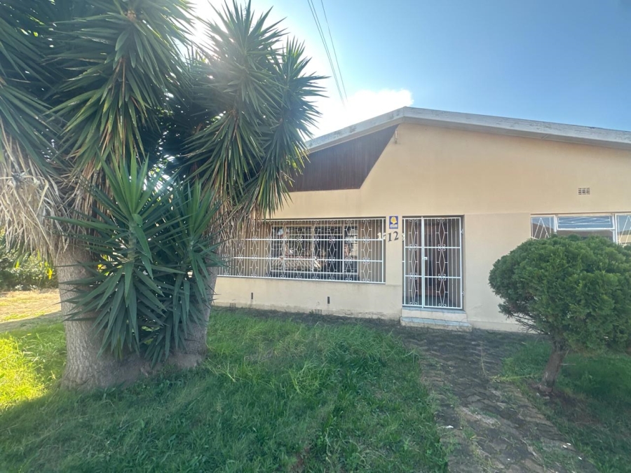 3 Bedroom Property for Sale in Bothasrus Eastern Cape